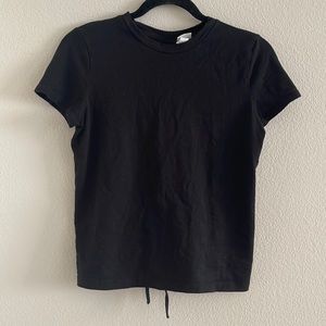 Short sleeve crew neck shirt with adjustable drawstring back